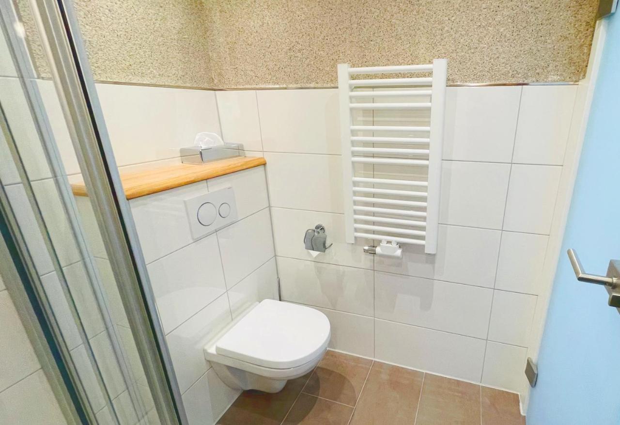 ואלדק Landhotel Edersee מראה חיצוני תמונה
